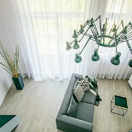 아파트 Michano Loft 코워브제크